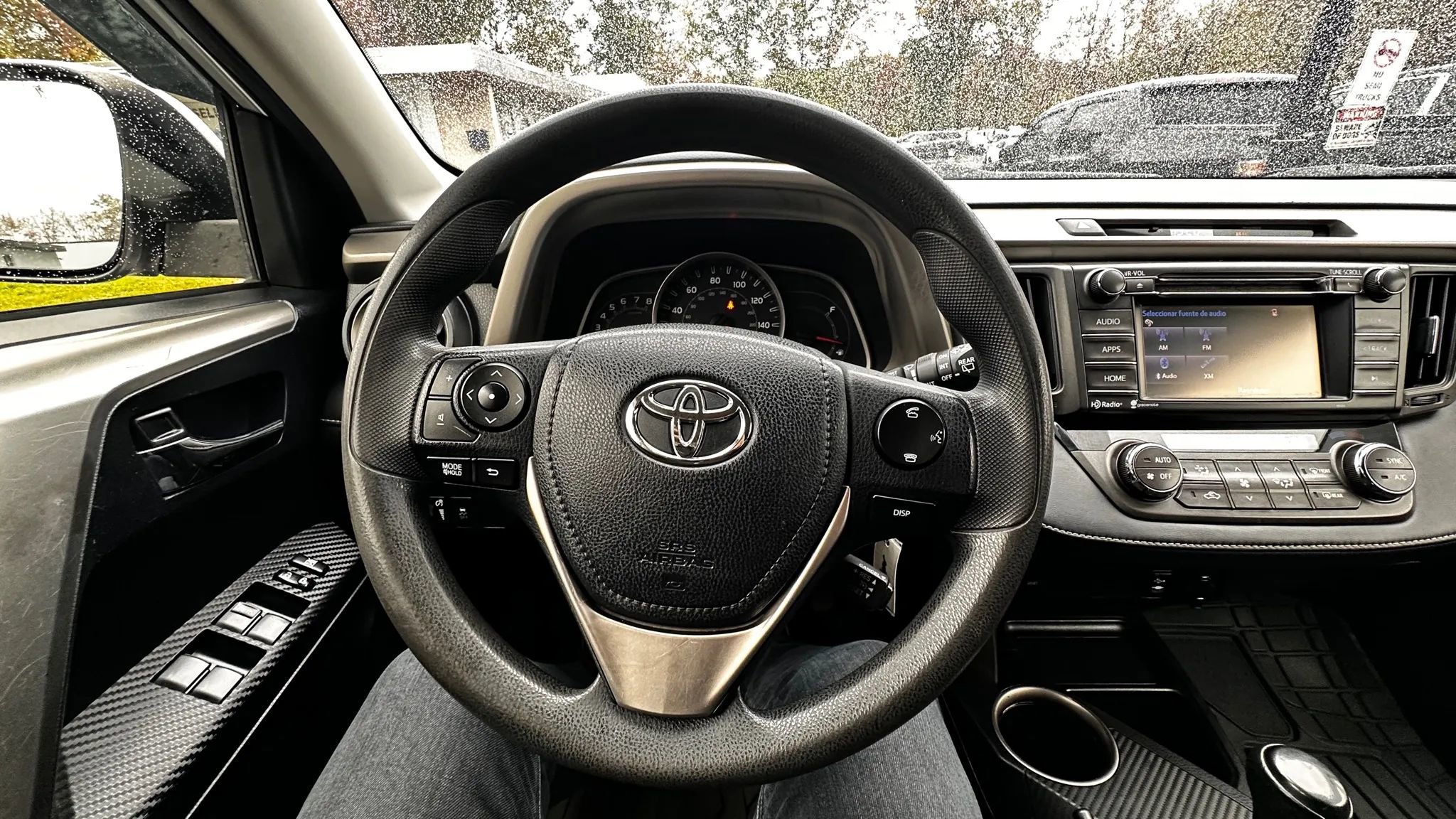 Used 2015 Toyota RAV4 XLE image 11