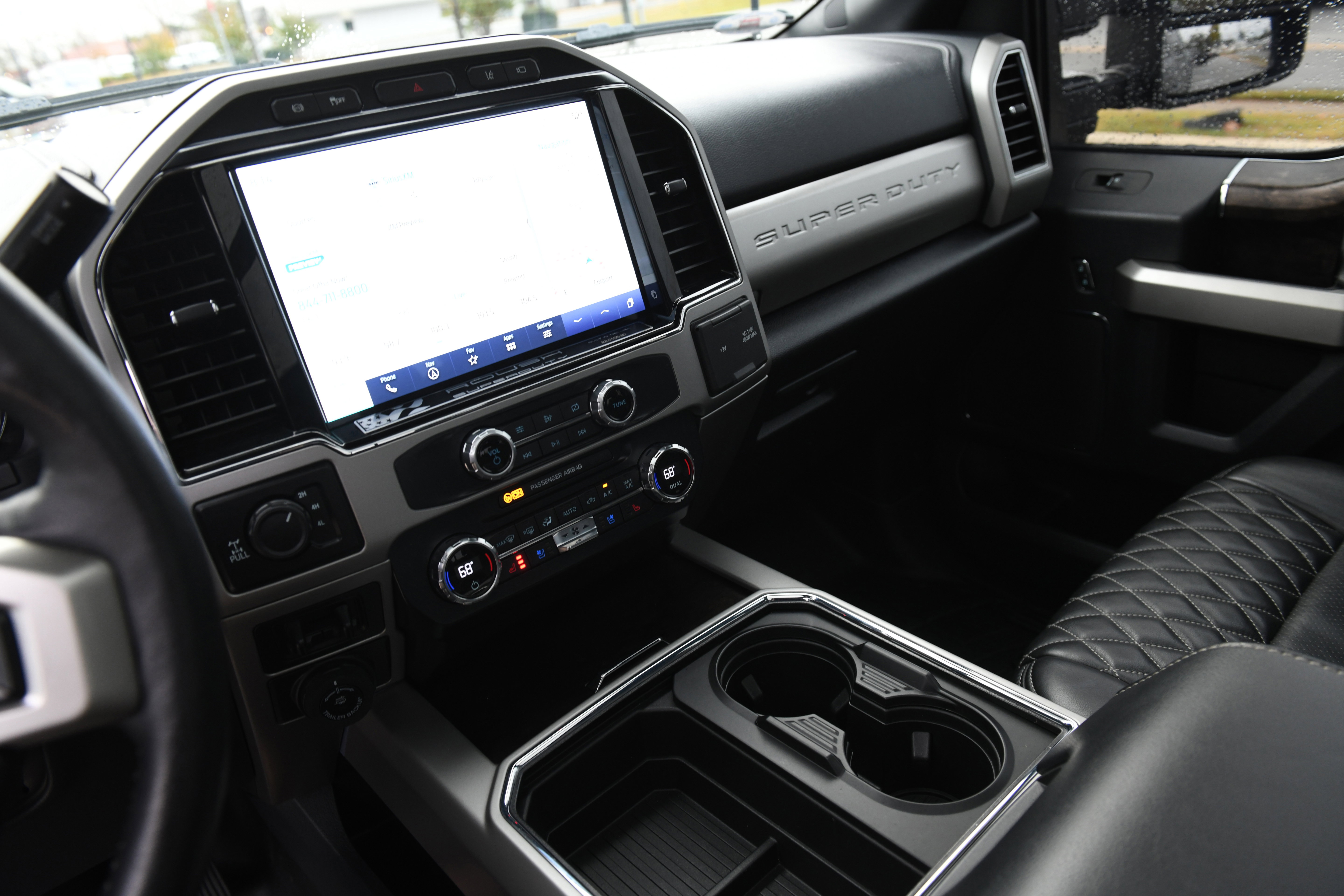 Used 2022 Ford F250 Lariat w/ Black Appearance Package image 29