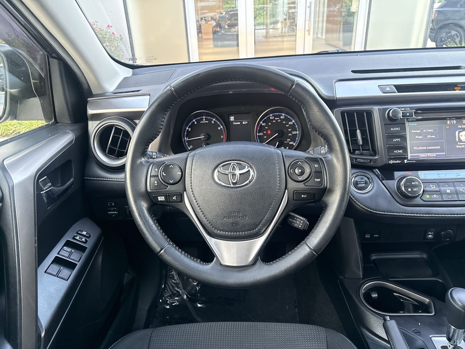 Used 2018 Toyota RAV4 XLE w/ Plus Extra Value Package AWD/4WD image 16