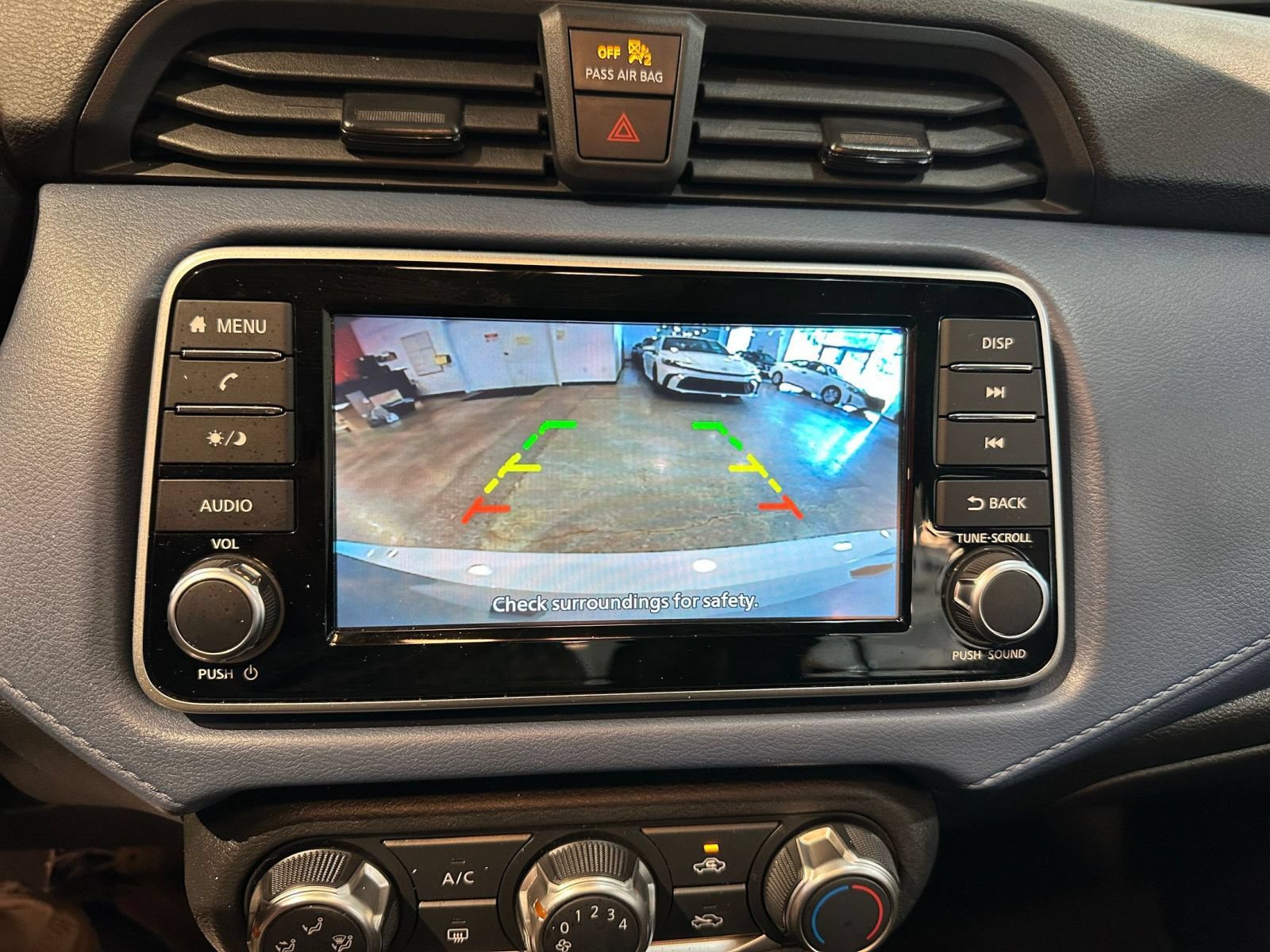 Used 2025 Nissan Versa SV FWD image 23