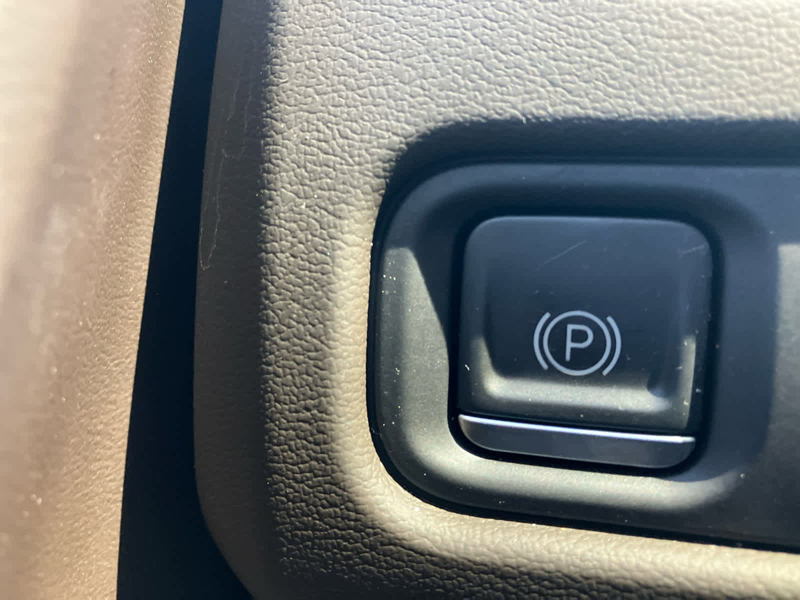 Used 2023 Chevrolet Tahoe Z71 AWD/4WD image 14