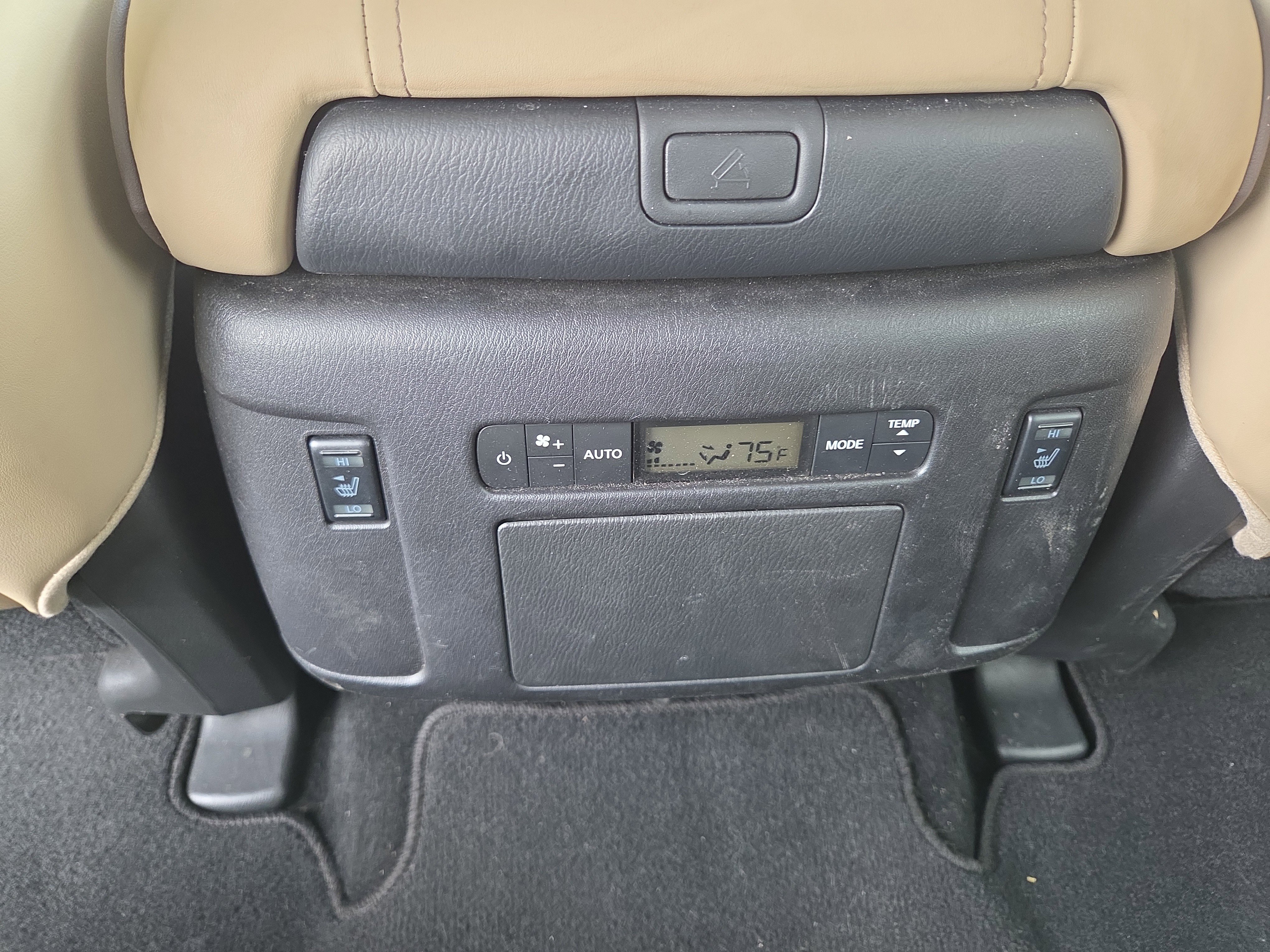 Used 2023 Nissan Armada Platinum w/ Cargo Package image 25