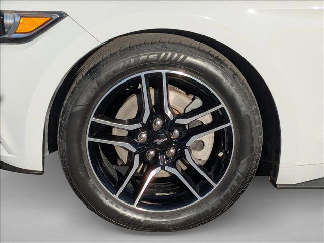 Used 2017 Ford Mustang Coupe image 21