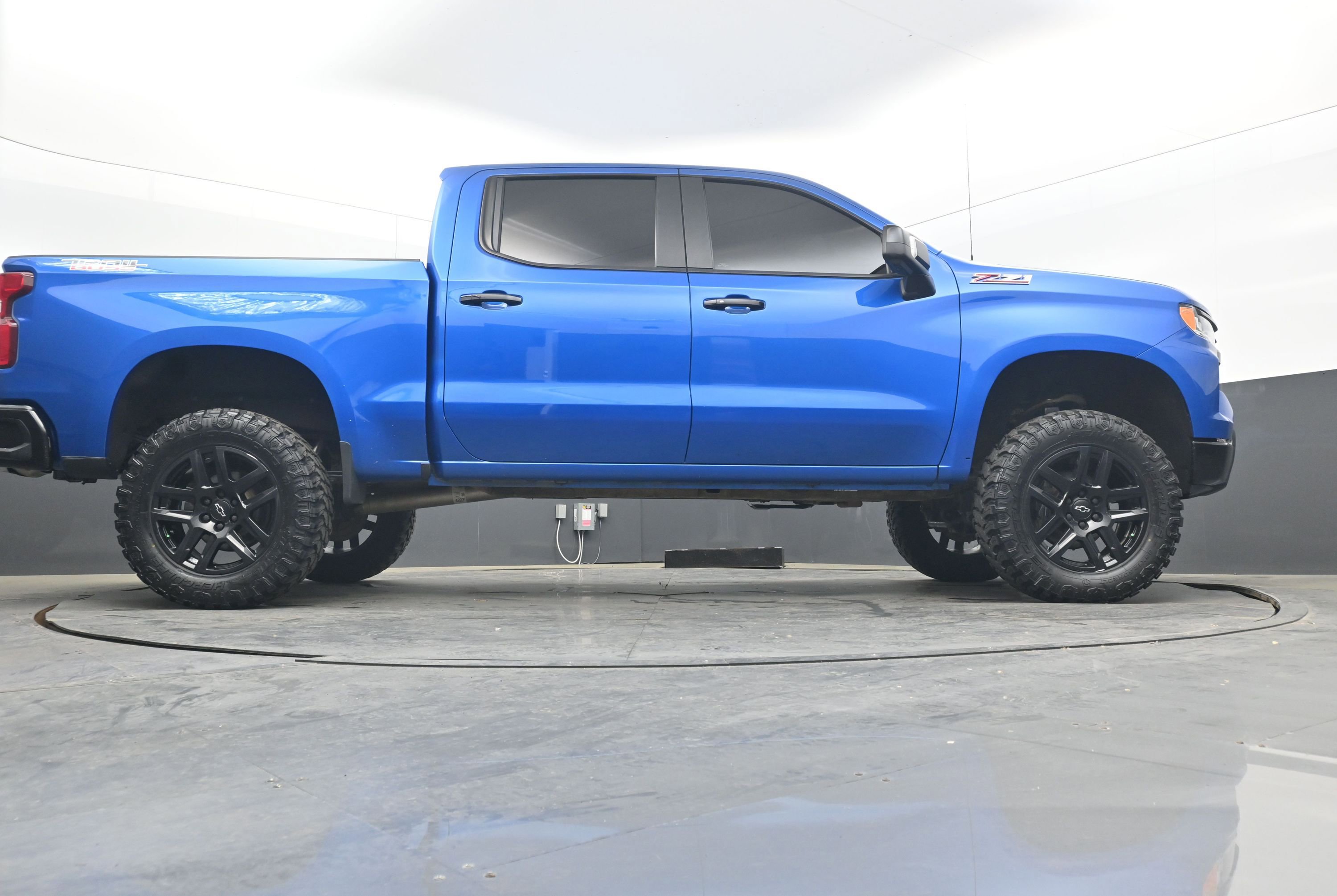 Used 2022 Chevrolet Silverado 1500 LT Trail Boss w/ LT Trail Boss Premium Package image 29