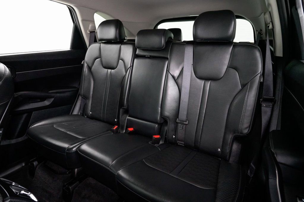 Used 2025 Kia Sorento S image 26