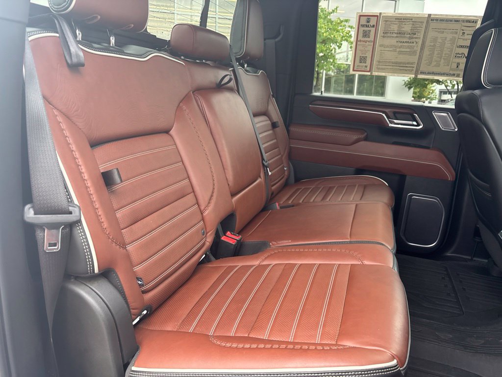Used 2024 GMC Sierra 3500 Denali Ultimate AWD/4WD image 22