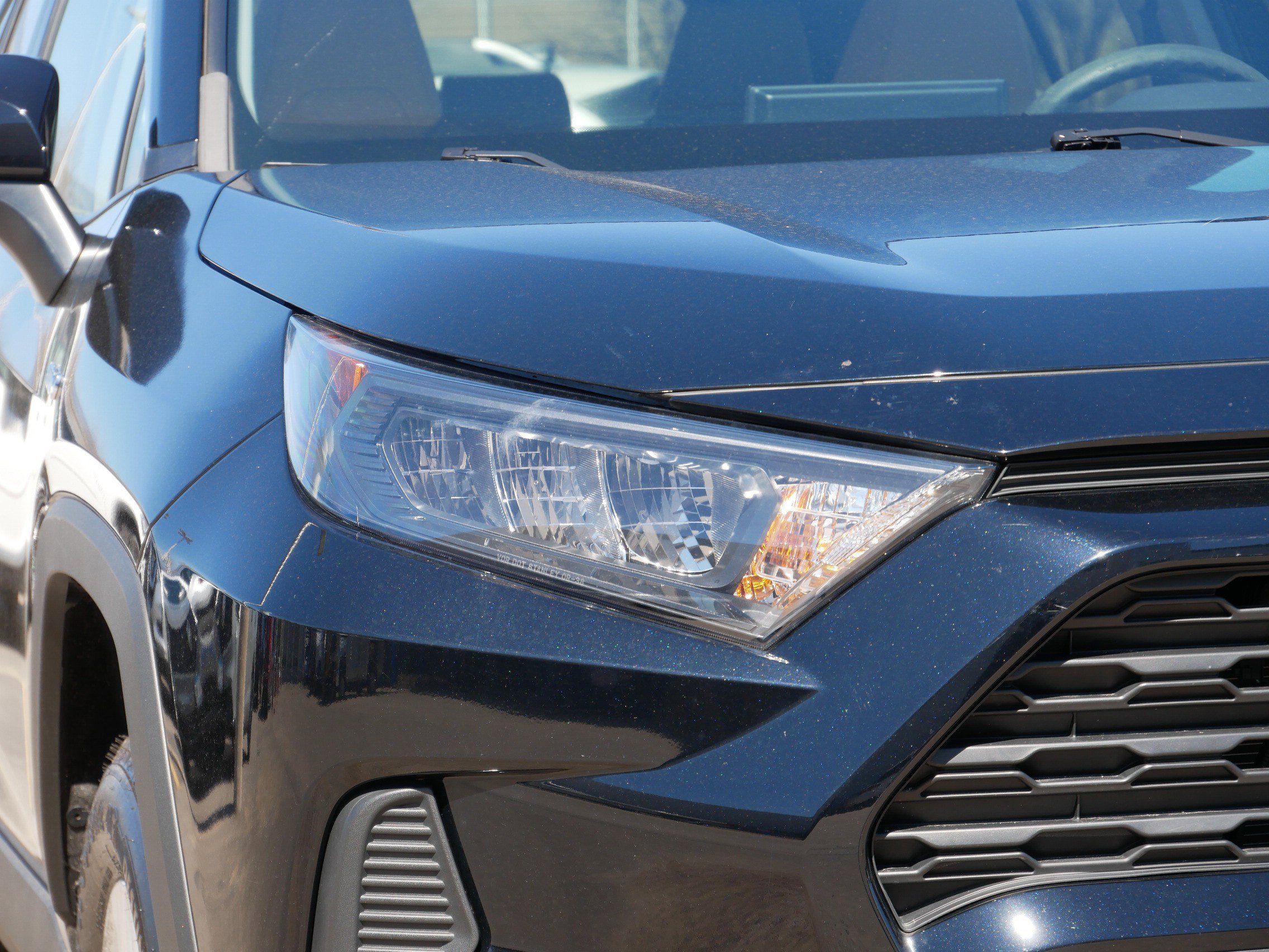 Used 2021 Toyota RAV4 LE AWD/4WD image 16