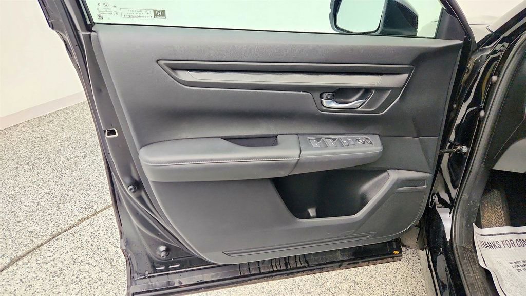 Used 2025 Honda CR-V LX image 10