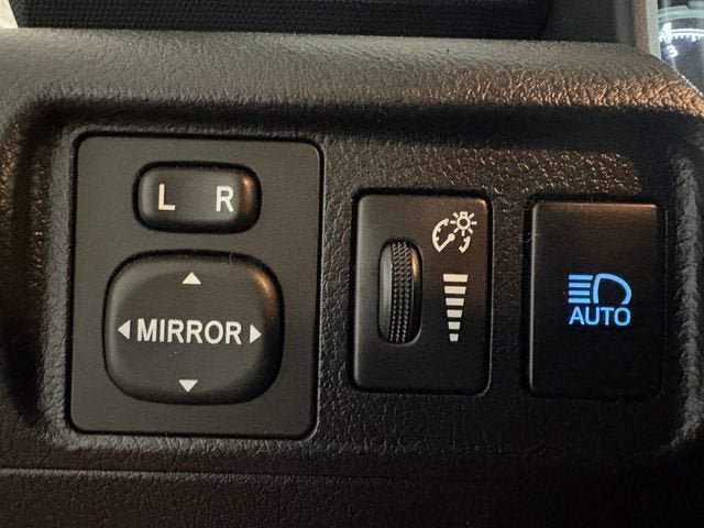 Certified 2020 Toyota 4Runner Venture w/ Moonroof Package AWD/4WD image 16