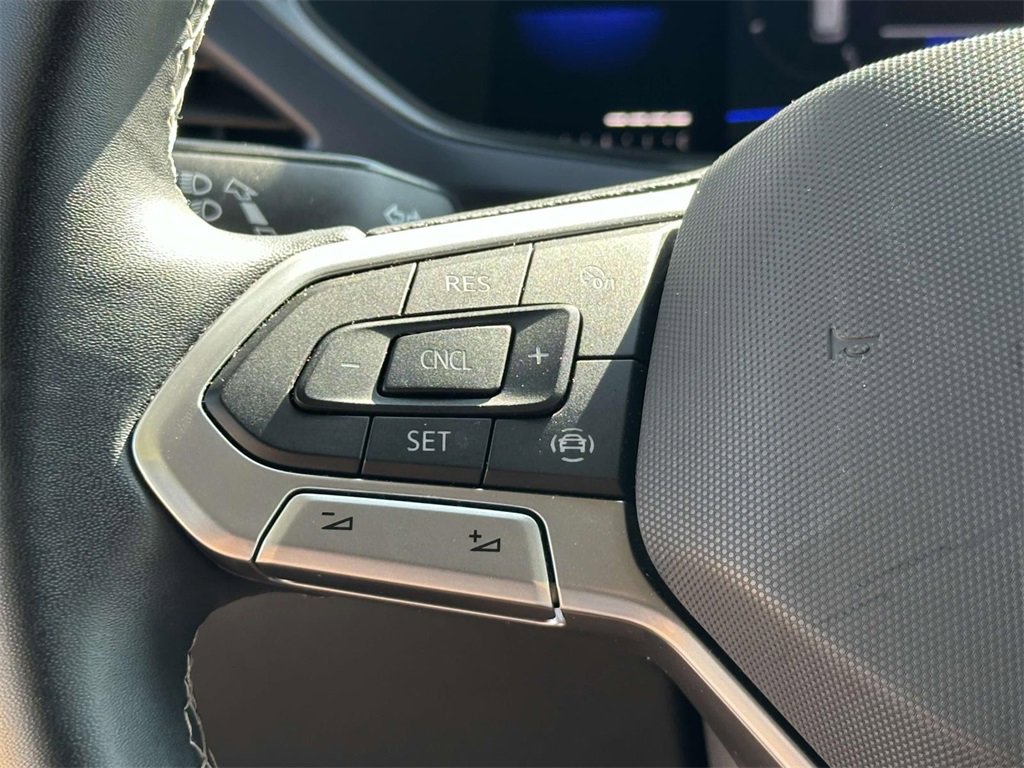 Used 2022 Volkswagen Taos SE image 19