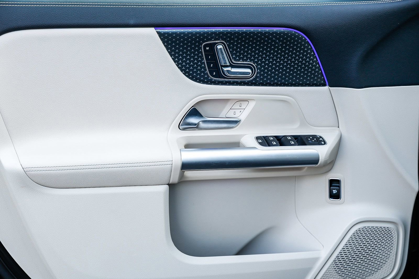 Certified 2025 Mercedes-Benz GLA 250 image 21