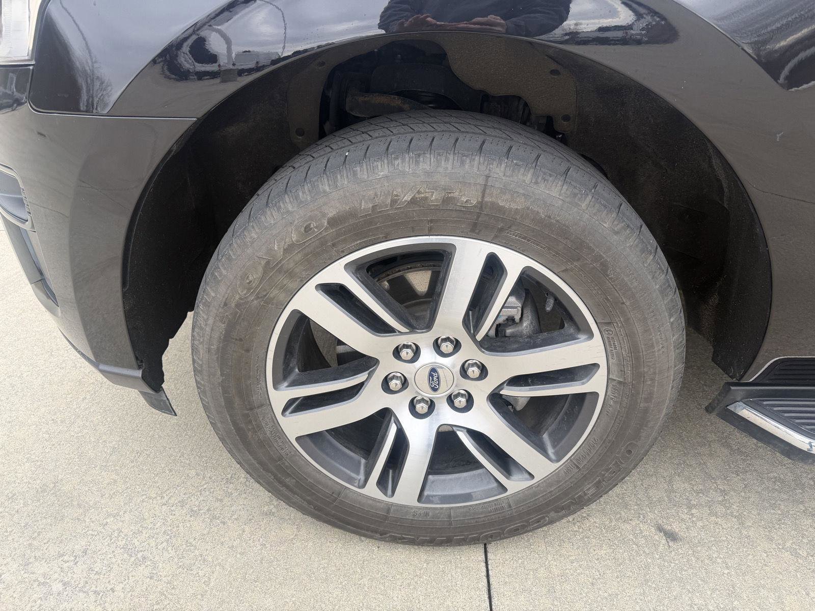 Used 2022 Ford Expedition Max XLT image 37