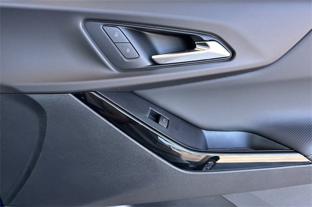 New 2026 Chevrolet Equinox LT image 23