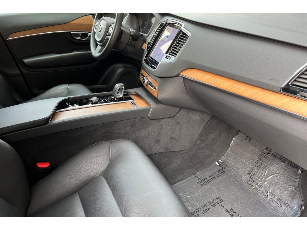 Used 2023 Volvo XC90 B5 Plus image 18