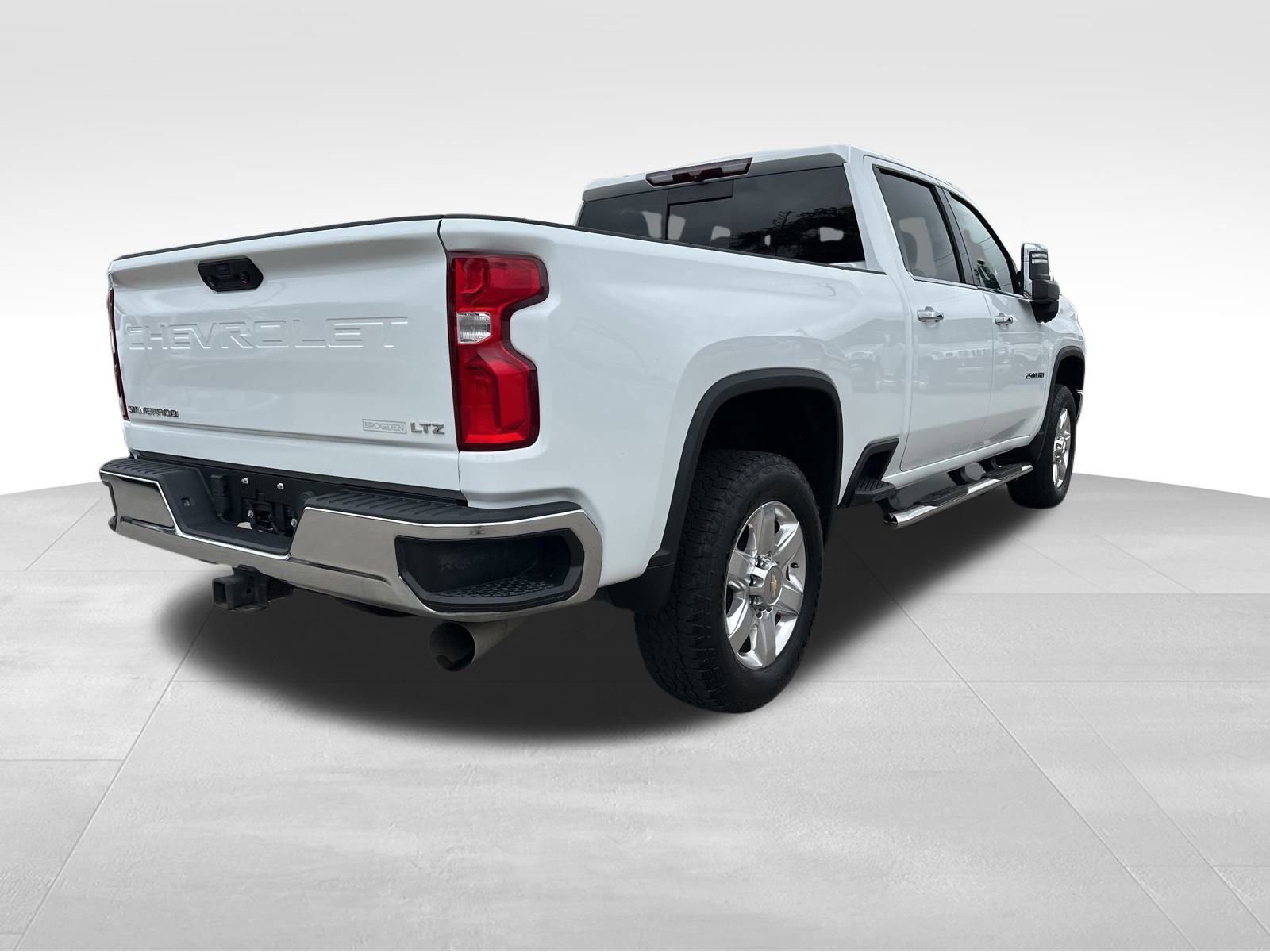 Used 2021 Chevrolet Silverado 2500 LTZ image 12