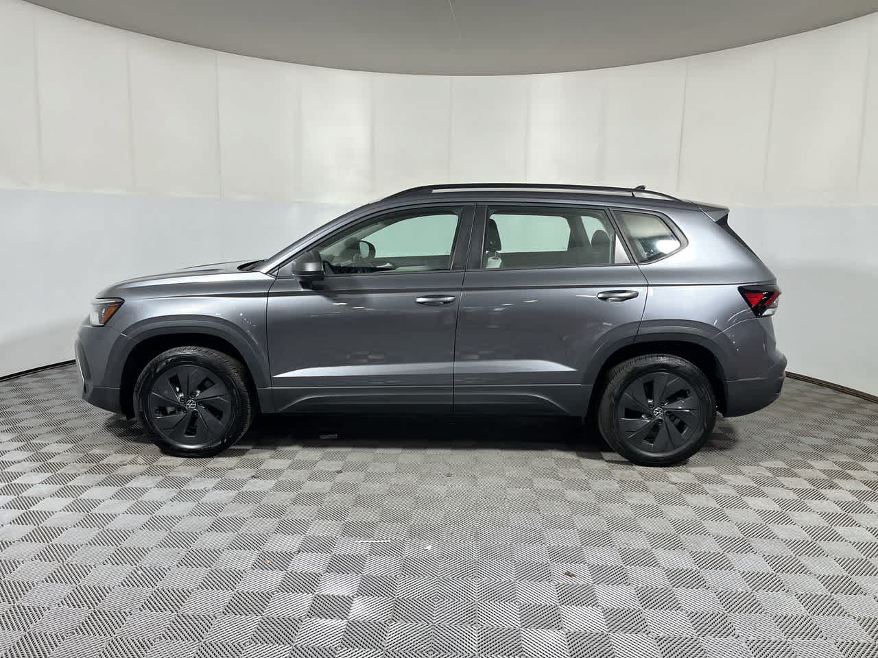 Used 2025 Volkswagen Taos S FWD image 5