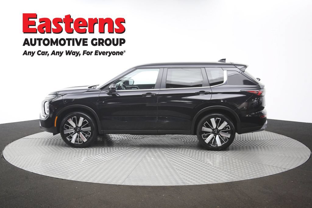 Used 2025 Mitsubishi Outlander SE AWD/4WD image 61