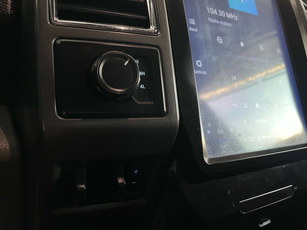 Used 2017 Ford F350 XLT w/ XLT Value Package image 34