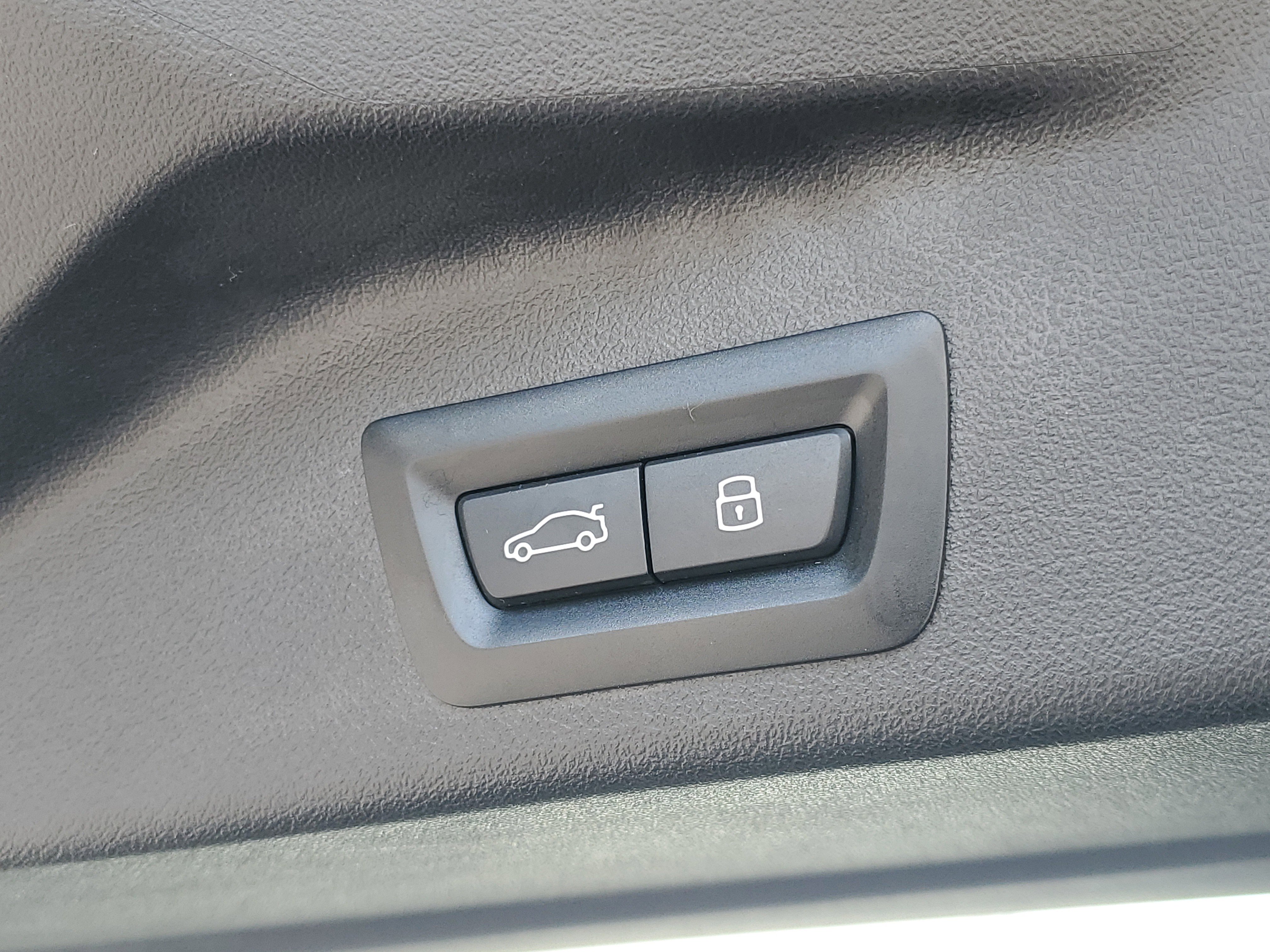 Certified 2024 BMW X5 xDrive40i w/ Premium Package image 28