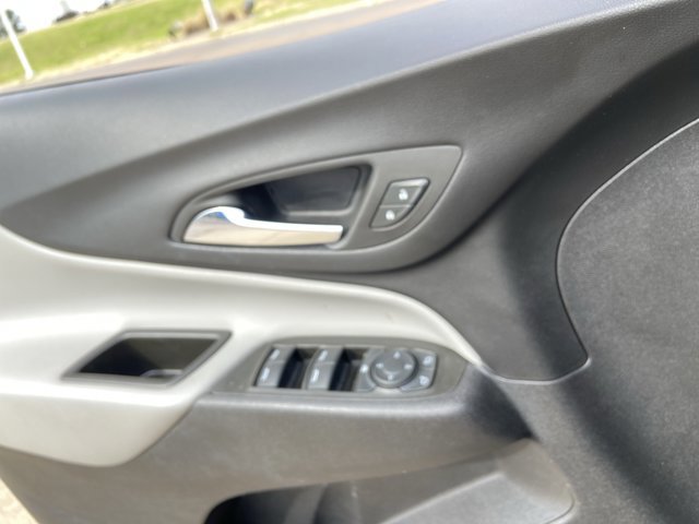 Used 2023 Chevrolet Equinox LS image 45