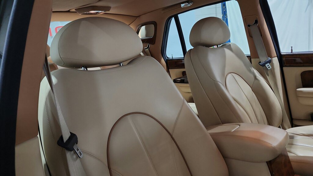 Used 1999 Rolls-Royce Silver Seraph RWD image 28