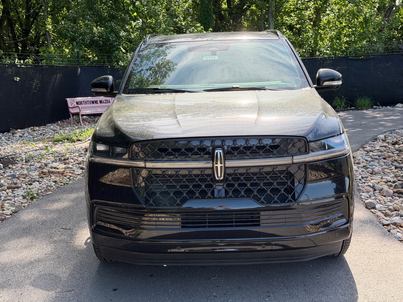 New 2026 Lincoln Navigator Reserve w/ Jet Appearance Package AWD/4WD image 8