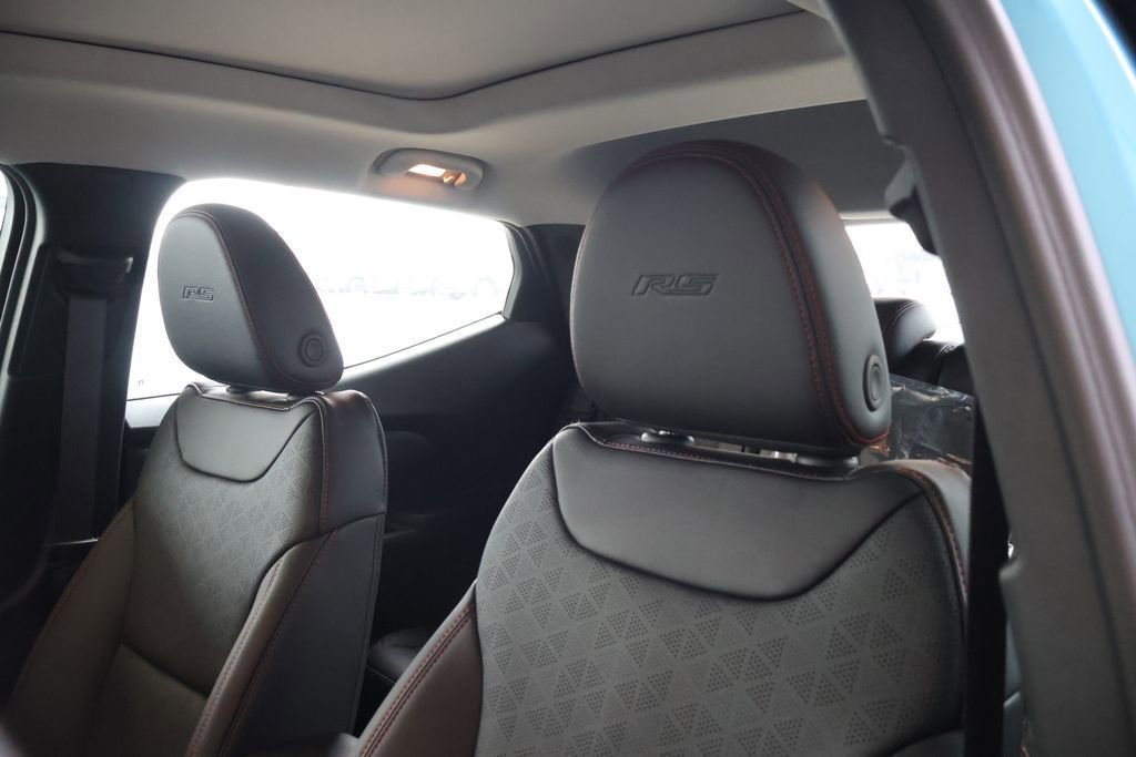 New 2027 Chevrolet Bolt RS w/ Technology Package image 12