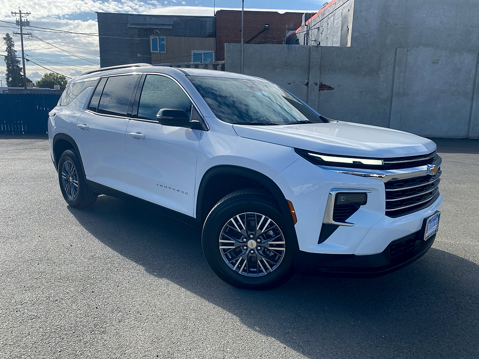 New 2026 Chevrolet Traverse LT