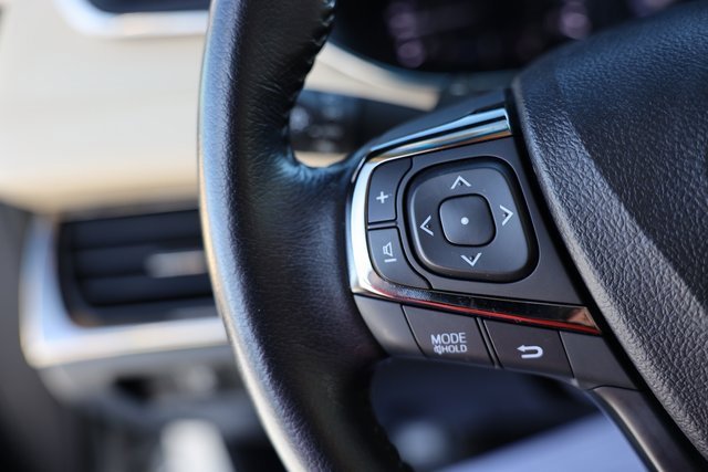 Used 2016 Toyota Avalon Limited image 17