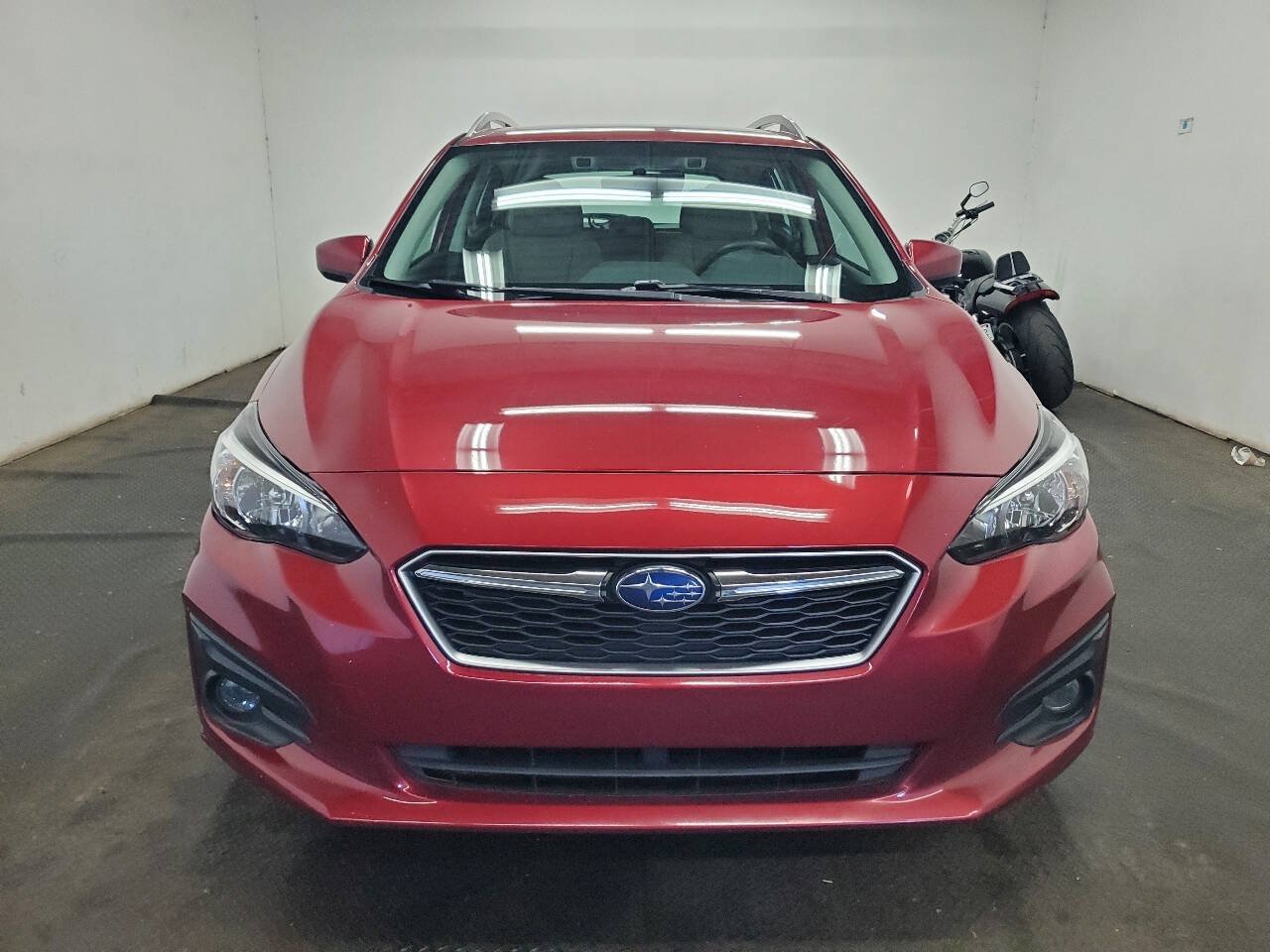 Used 2019 Subaru Impreza 2.0i Premium AWD/4WD image 2