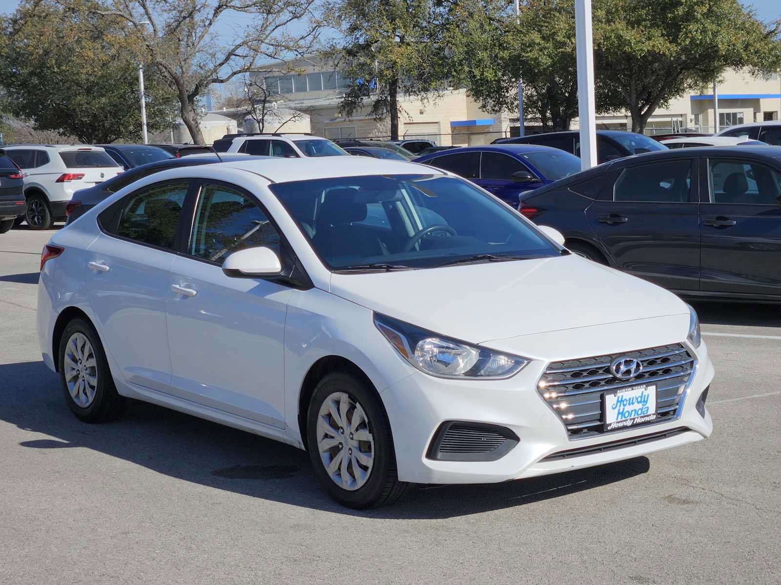 Used 2021 Hyundai Accent SE image 3