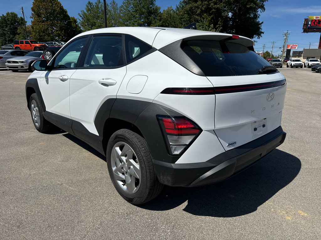 Used 2024 Hyundai Kona SE AWD/4WD image 7