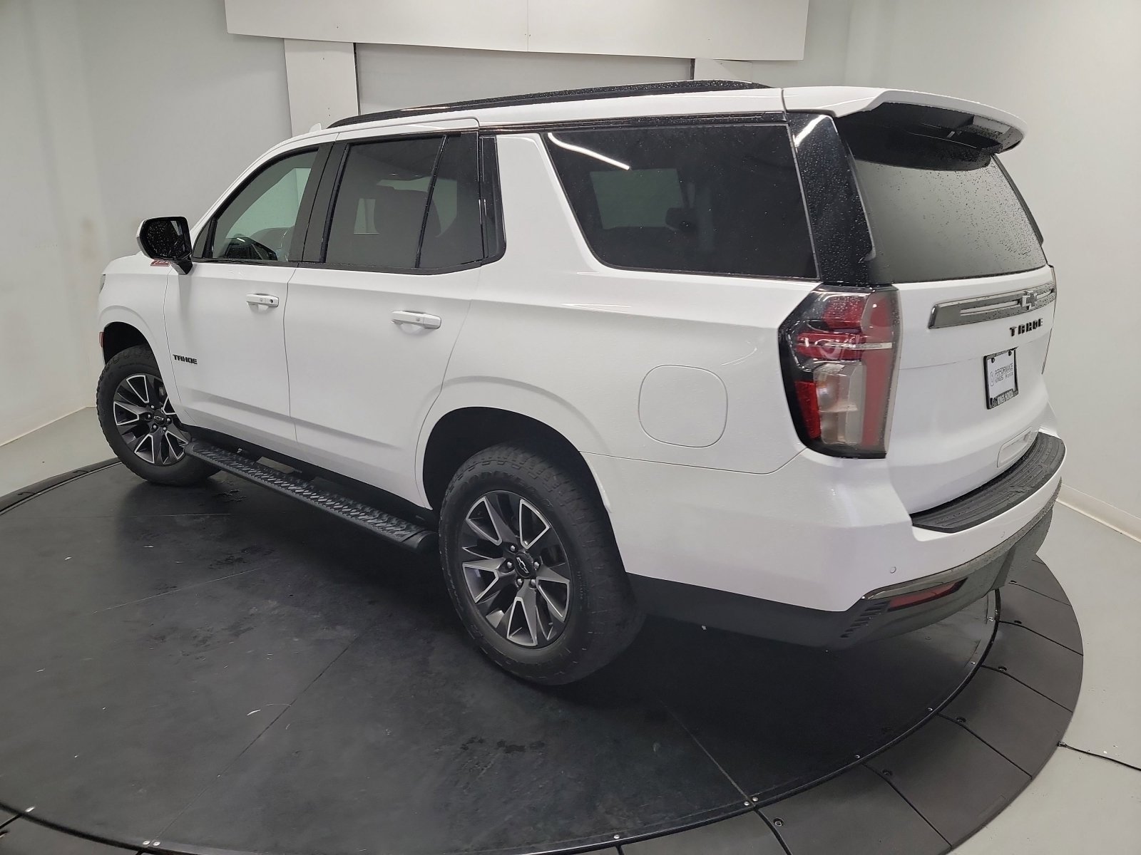 Used 2022 Chevrolet Tahoe Z71 AWD/4WD image 6