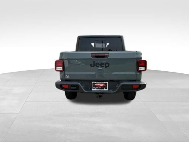 Used 2024 Jeep Gladiator Sport AWD/4WD image 7