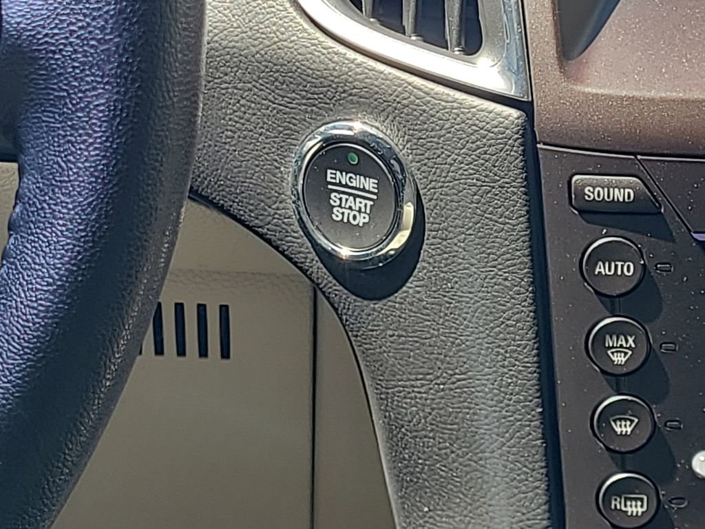 Used 2019 Ford Edge Titanium w/ Equipment Group 301A FWD image 22