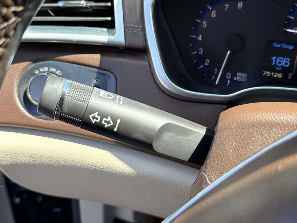 Used 2014 Cadillac SRX Luxury w/ Driver Awareness Package image 39