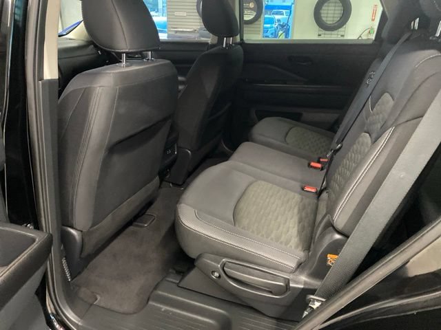 Used 2023 Nissan Pathfinder S AWD/4WD image 26