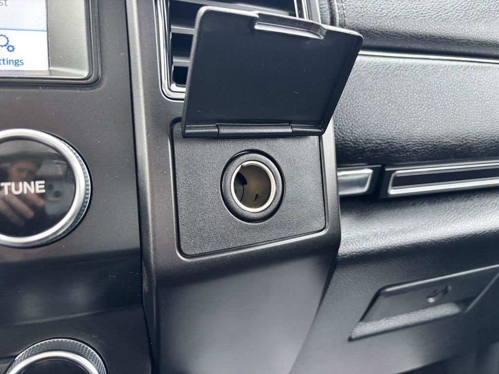 Used 2020 Ford Expedition Max Limited w/ Special Edition Package image 32