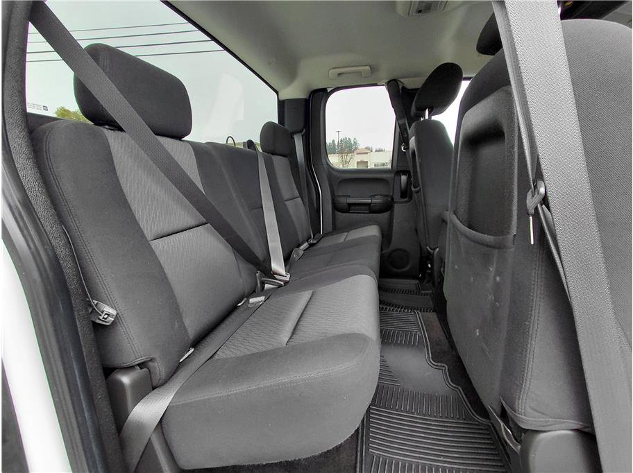 Used 2011 Chevrolet Silverado 2500 LT w/ Interior Plus Package image 14