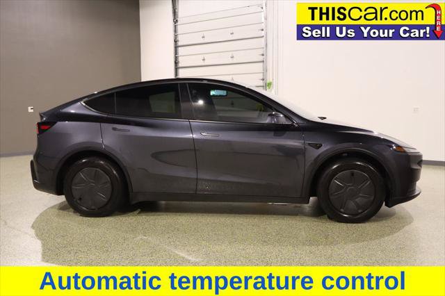 Used 2026 Tesla Model Y 2WD image 8