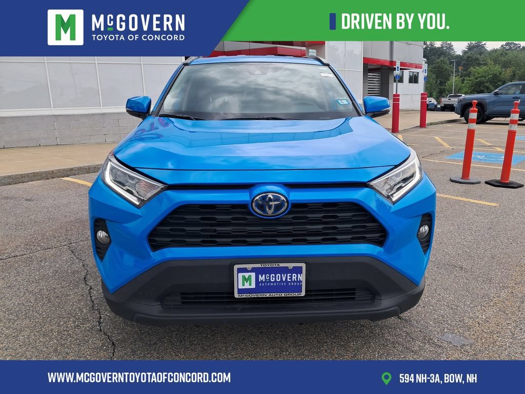 Used 2021 Toyota RAV4 XLE w/ Carpet Mat Package (TMS) AWD/4WD image 11