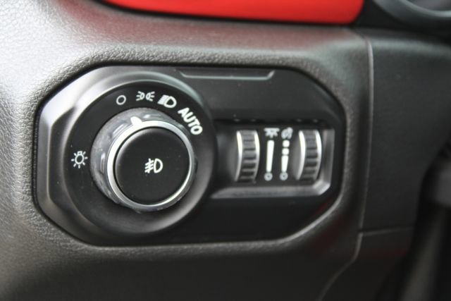 Used 2021 Jeep Wrangler Unlimited Rubicon image 13