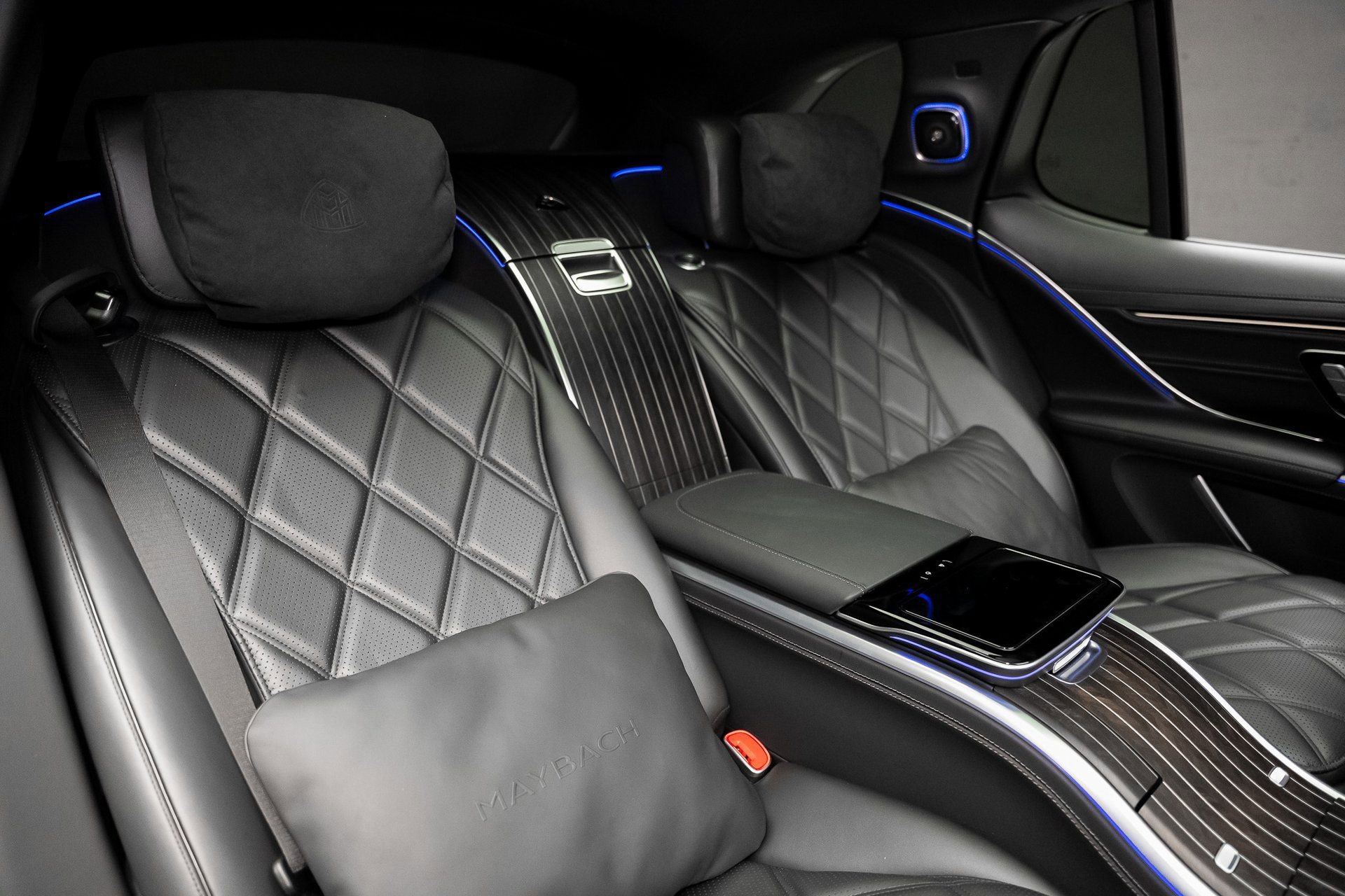 Used 2024 Mercedes-Benz Maybach EQS 680 4MATIC image 65