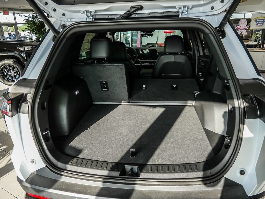 New 2027 Chevrolet Equinox RS w/ Safety and Technology Package FWD image 10