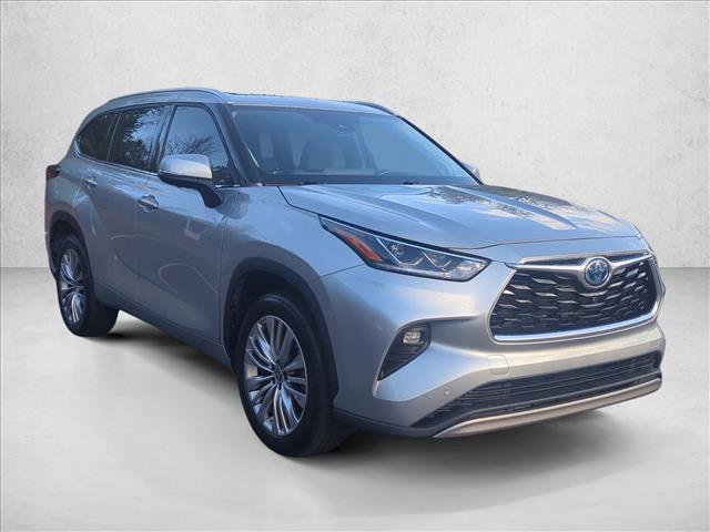 Used 2023 Toyota Highlander Platinum video 3