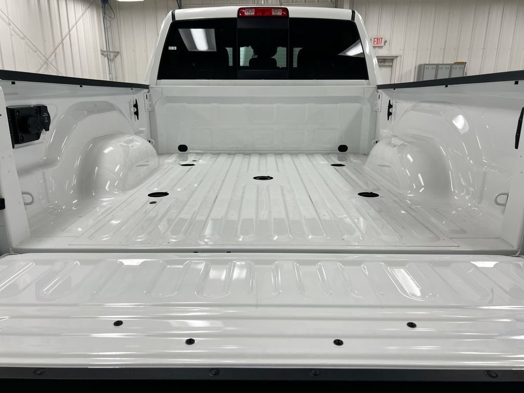 New 2026 RAM 2500 Tradesman AWD/4WD image 23