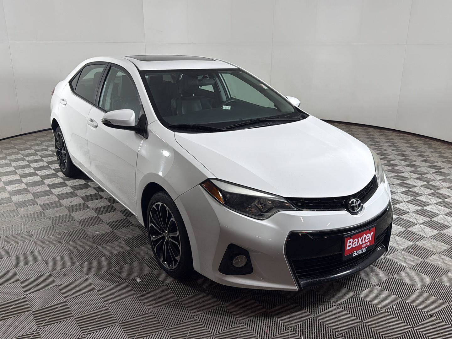 Used 2016 Toyota Corolla S FWD image 1