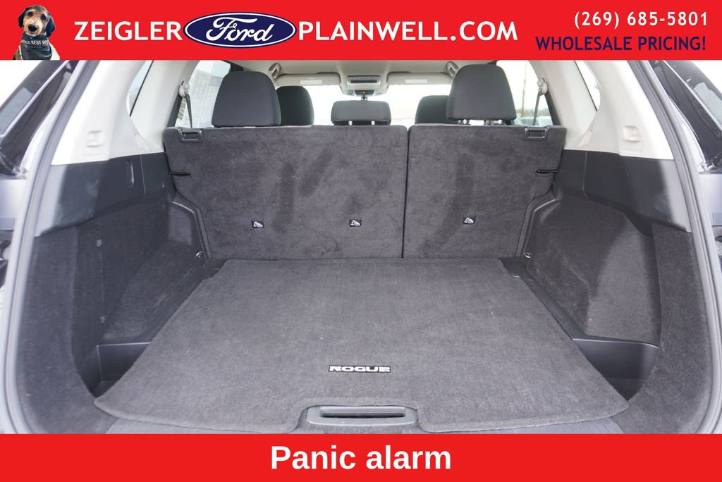 Used 2023 Nissan Rogue SV image 10
