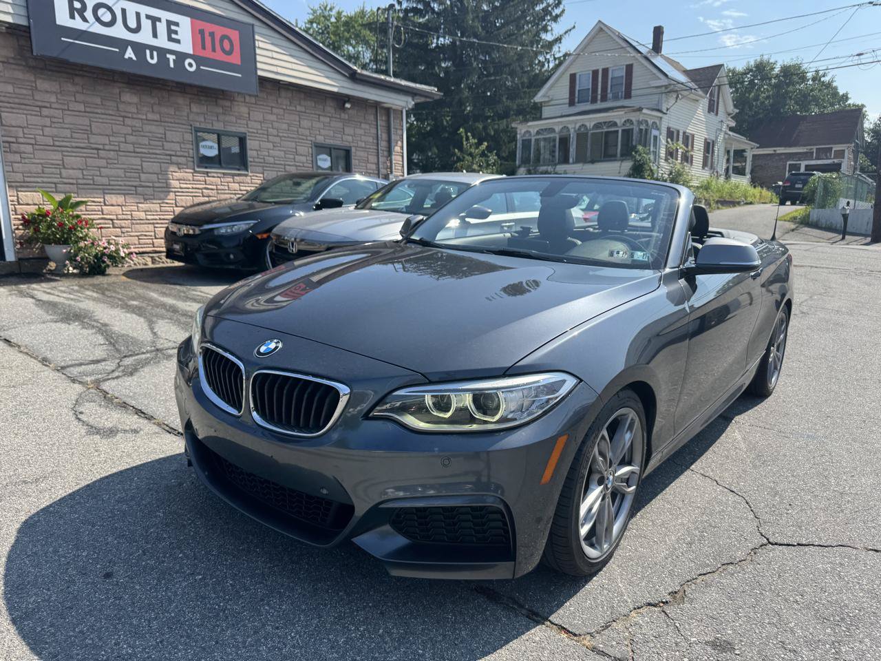 Used 2015 BMW M235i Convertible RWD image 2