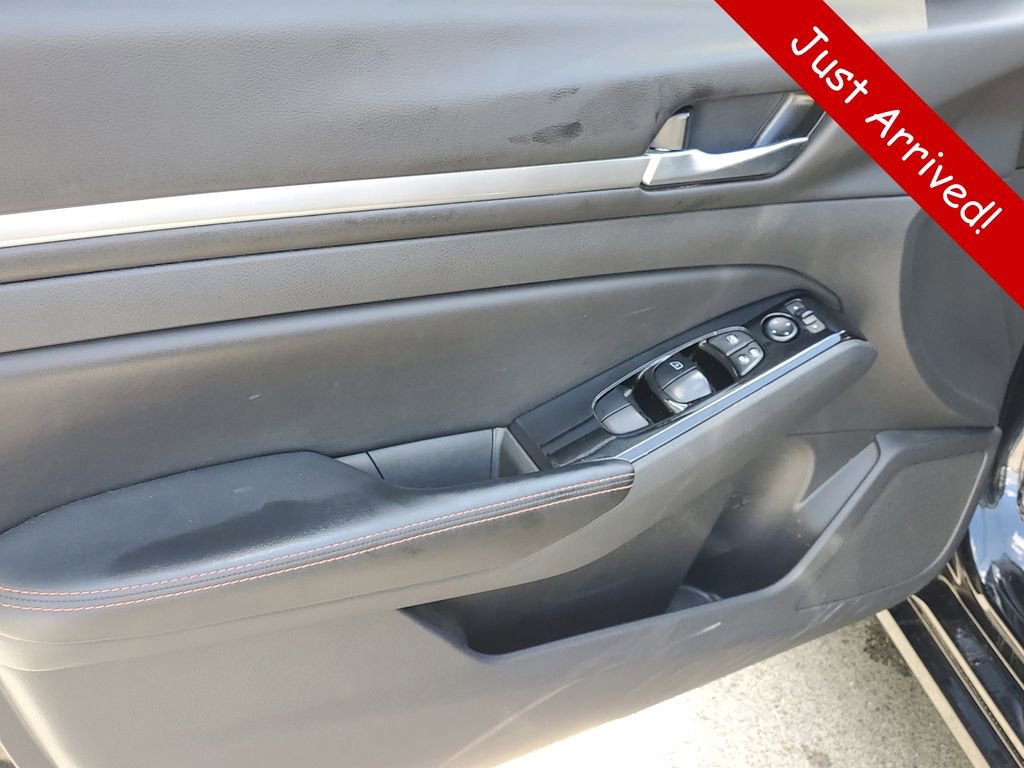Used 2024 Nissan Altima 2.5 SR AWD/4WD image 20